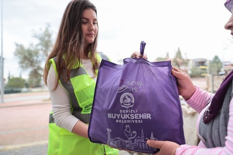 Denizli Büyükşehir ihtiyaç sahiplerini bu yıl da unutmadı