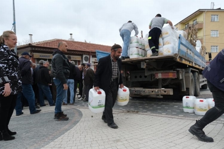 Büyükşehir Belediyesi'nden, Küçük çiftçiye sıvı gübre desteği