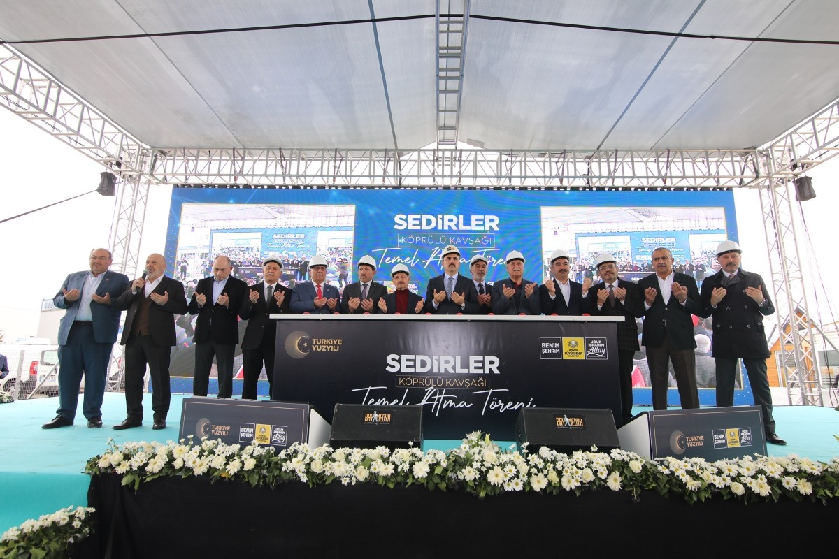 Başkan Altay, Adana Çevre Yolu Sedirler Köprülü Kavşağı’nın temelini attı.