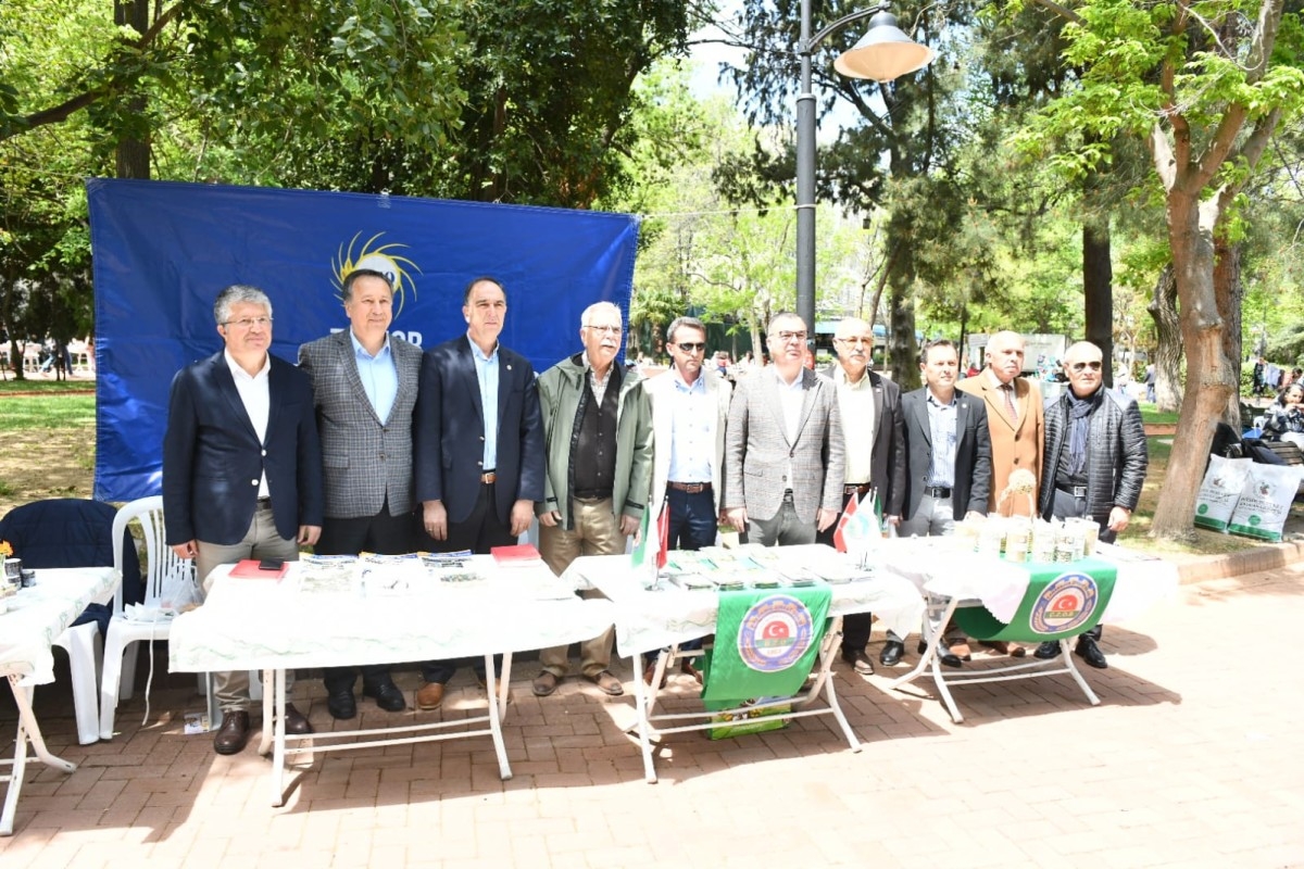 Çanakkale'de Geleneksel Tohum Takas Şenliği Büyük İlgi Gördü