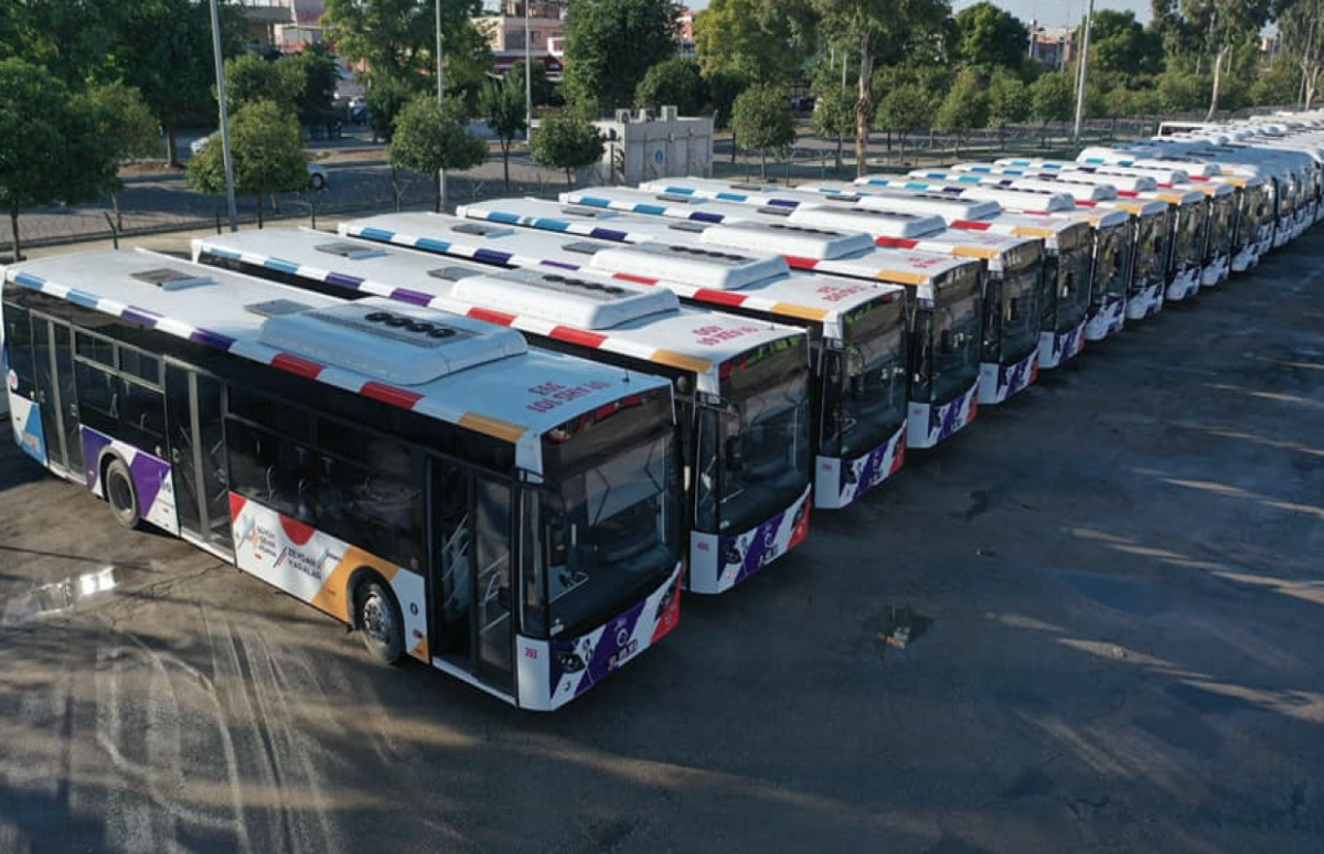 Başkan Zeydan Karalar, “81 modern otobüsü halkımızın hizmetine sunduk
