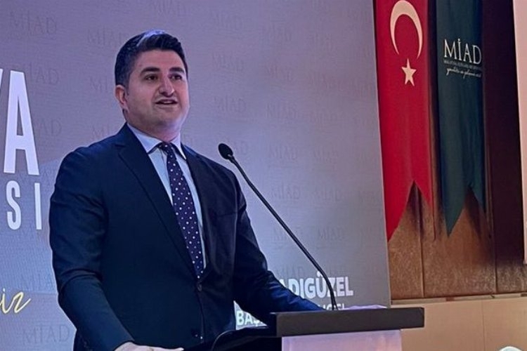 CHP Bilgi ve İletişim Teknolojileri'nden sorumlu Genel Başkan Yardımcılığı görevinden neden istifa etti?