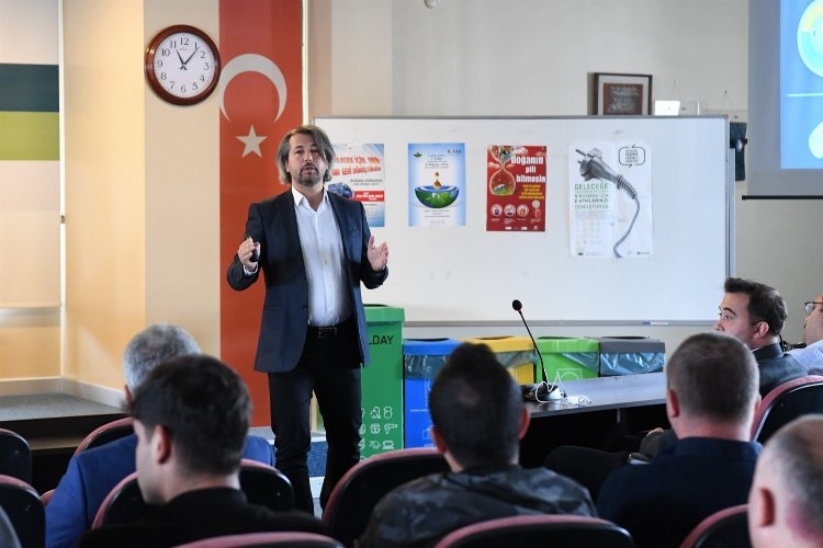 Bursa'da Osmangazi personeline 'Sıfır Atık' eğitimi