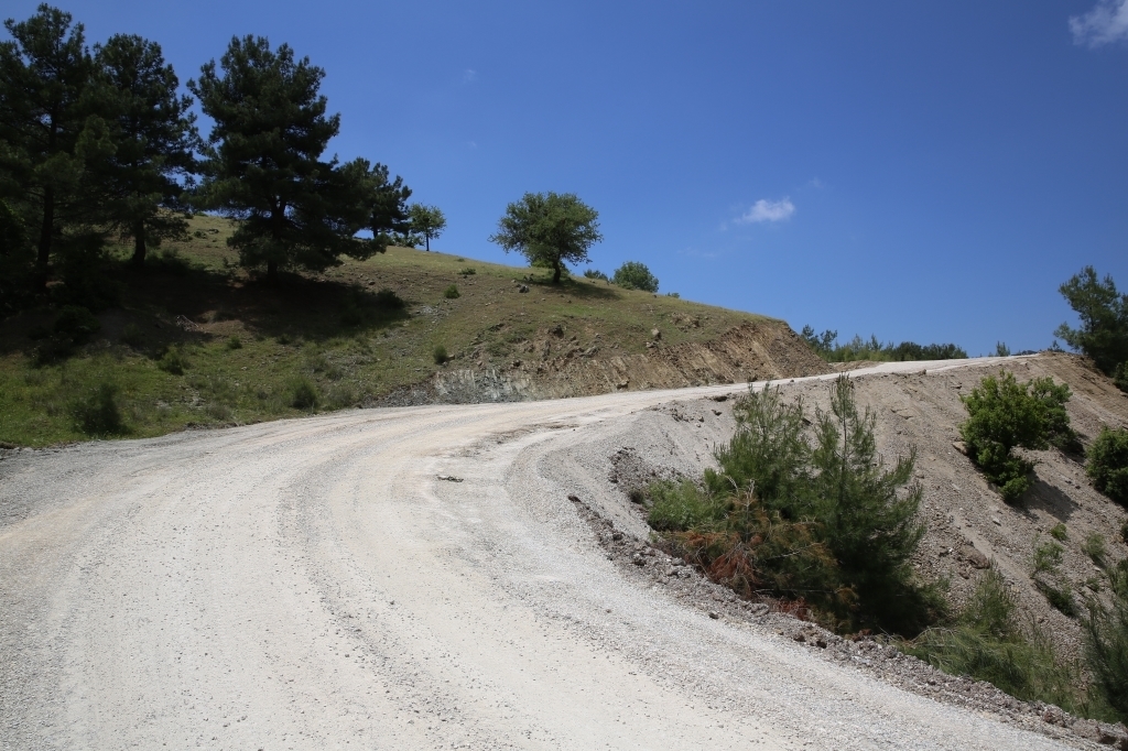 Büyükşehir Belediyesi'nden &Prime;Sarnıç Durasıl Hattında 13 Kilometrelik Yeni Asfalt Yol&Prime;