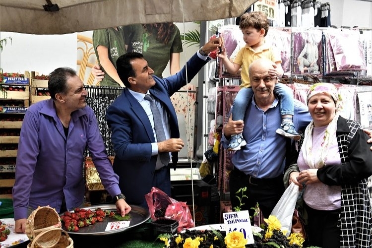 Başkan Dündar Reyhan esnafıyla bir araya geldi.