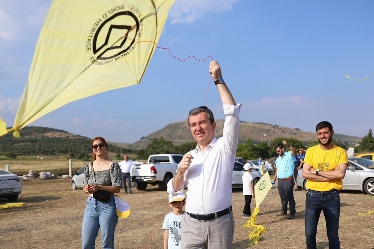 Bergama, UNESCO'ya Girişinin 9. Yılını Uçurtma Şenliğiyle Kutladı