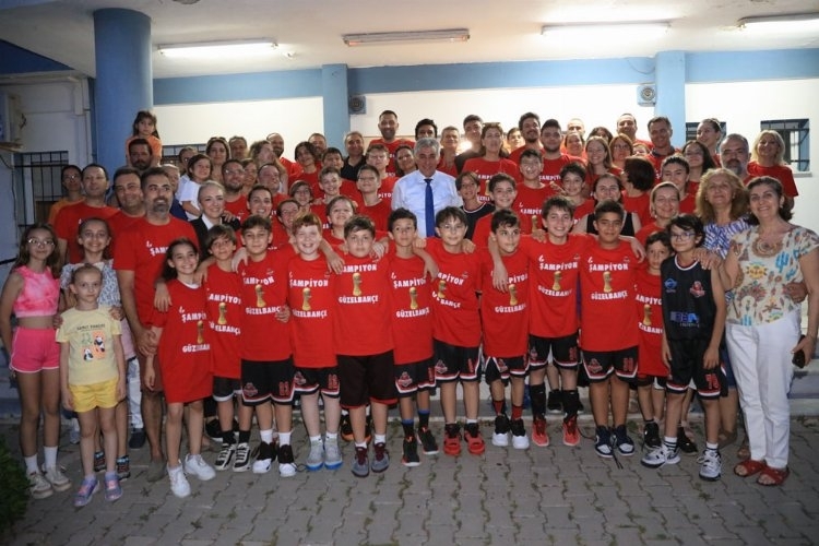 Güzelbahçe Basketbol Takımı, Zirveye Yükseldi ve Başarıya Ulaştı