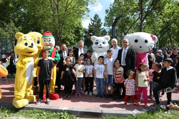 Kayseri Melikgazi'de karne şenliği