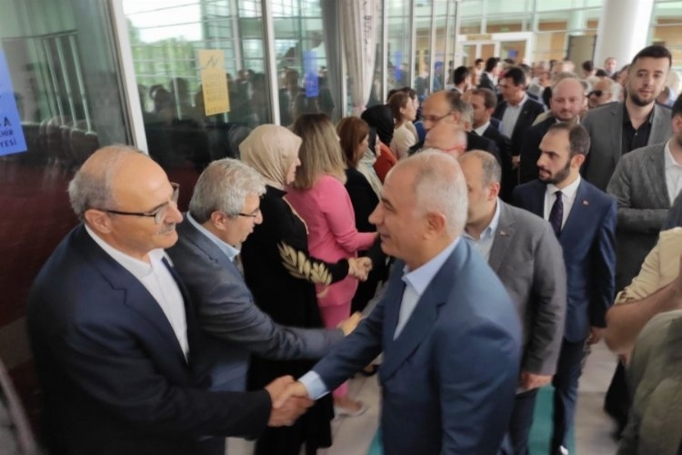 AK Parti Bursa İl Teşkilatı, Bayramlaşma Etkinliği Düzenledi