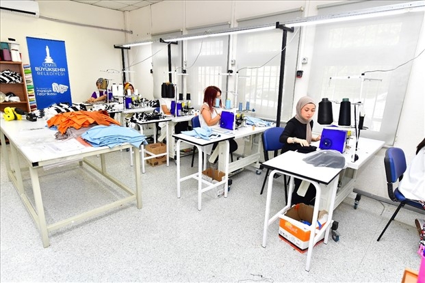 Altın İğne Projesi: Kadınlar İş Hayatında Öncü Olarak Yükseliyor