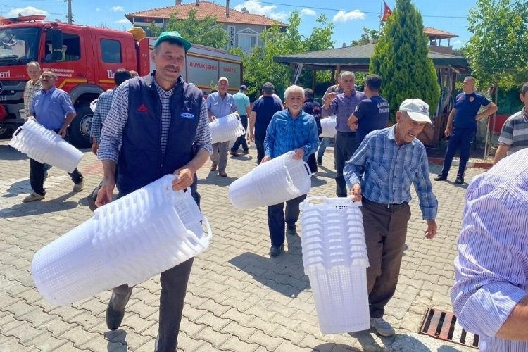 Manisa'da üreticilere 100 bin sepet destek sağlandı