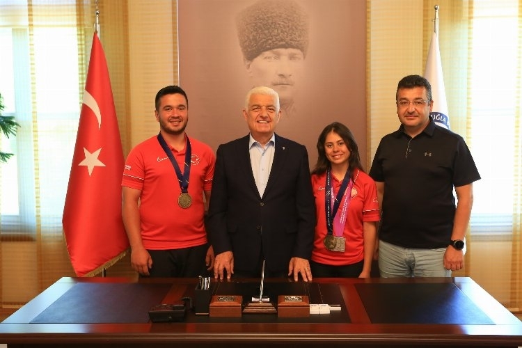 Başkan Gürün'e Muğla’nın gururu okçulardan ziyaret