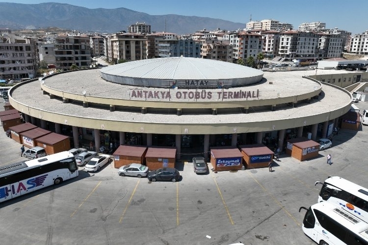Büyükşehir Belediyesi Otobüs Terminaline Yenileme Çalışmalarına Başladı