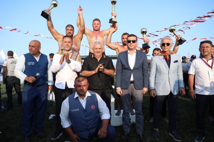 Silivri'nin Er Meydanı, Kırkpınar'ı Aratmayan Bir Güreş Şölenine Ev Sahipliği Yaptı