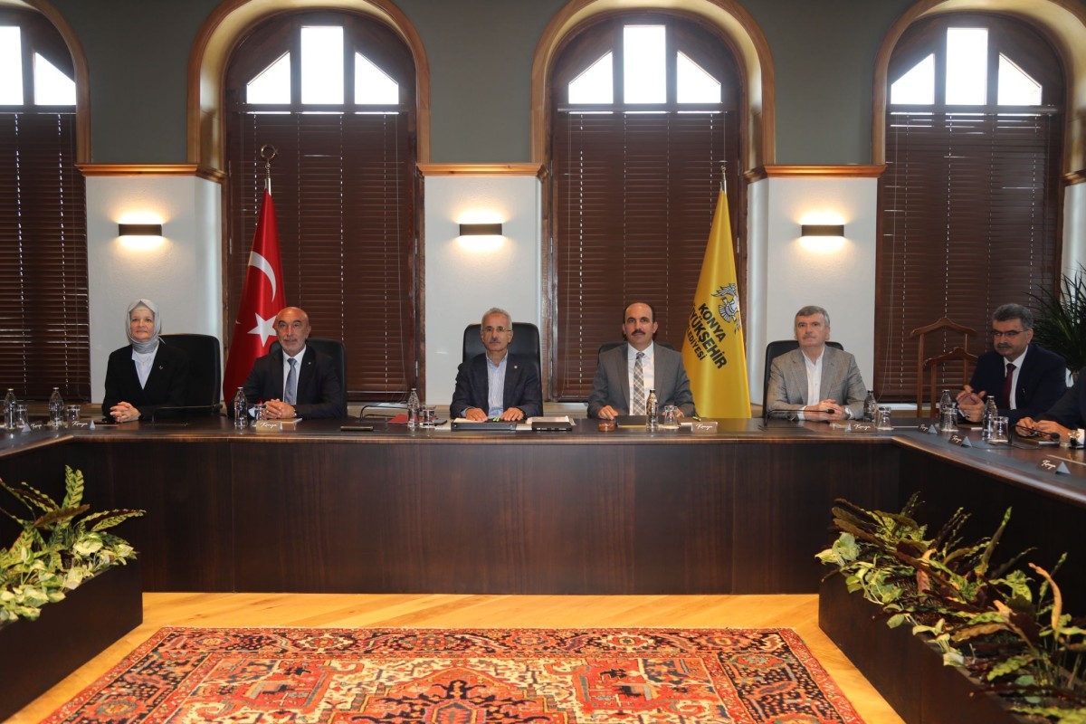 BAKAN URALOĞLU: “KONYA’YI ÇOK ÖNEMLİ LOJİSTİK BİR ÜS HALİNE GETİRDİK”