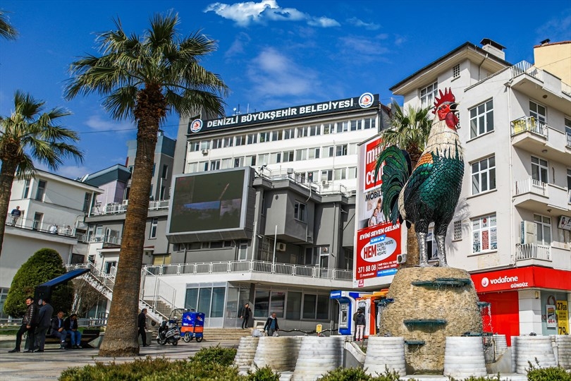Büyükşehir Belediyesi'nde Öğrenim Yardımı Başvuruları Başlıyor