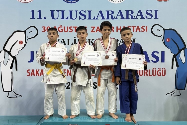 Sakaryalı Judocular madalyaları kaptı