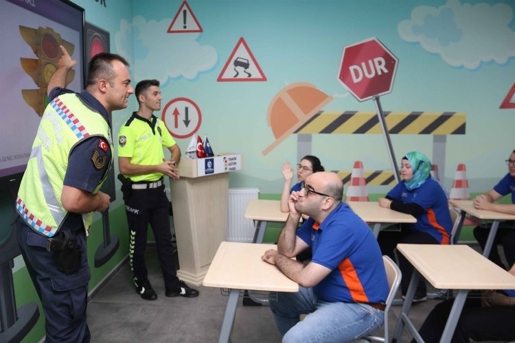 Kocaeli'de Özel Öğrenciler, Trafik Eğitim Merkezi'nde Eğitim Alıyor