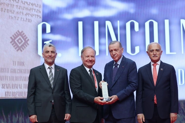 Cumhurbaşkanı Erdoğan, Türk Dünyasına Önemli Bir Konuşma Yaptı