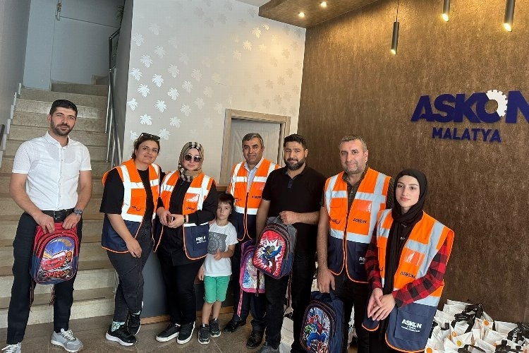 Konya'dan Deprem Bölgesi Çocuklarına ASKON'un Yardım Eli Ulaşıyor