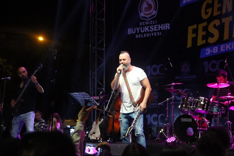 Denizli Büyükşehir'in Gençlik Festivali başladı