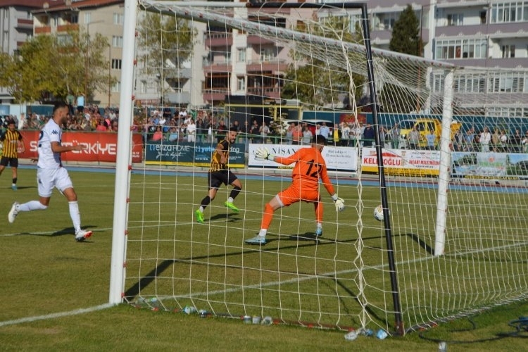 Keşanspor, Babaeskispor'u 5-0'la Geçti