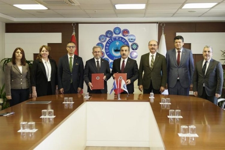Türkiye Kamu-Sen Üyelerine Yabancı Dil Eğitimi İmkanı Sunuyor