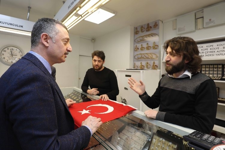 Kocaeli, 20 Bin Türk Bayrağını Ücretsiz Dağıtacak