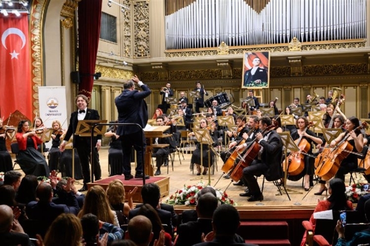Trakya Üniversitesi Müzik Yetenekleriyle Bükreş'te Büyüledi