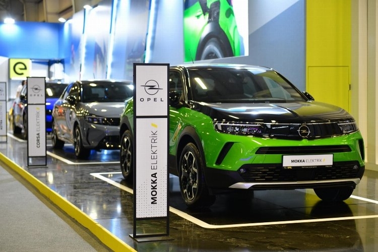 Bursa'da Go Green Türkiye, Kapılarını Açtı: Yeşil Geleceğe Adım Atılıyor