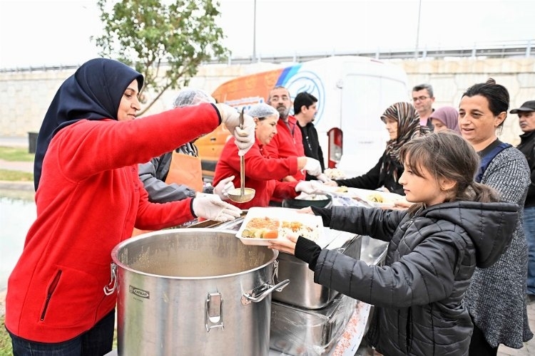 Antalya'da Komşuluk Bağları Güçleniyor