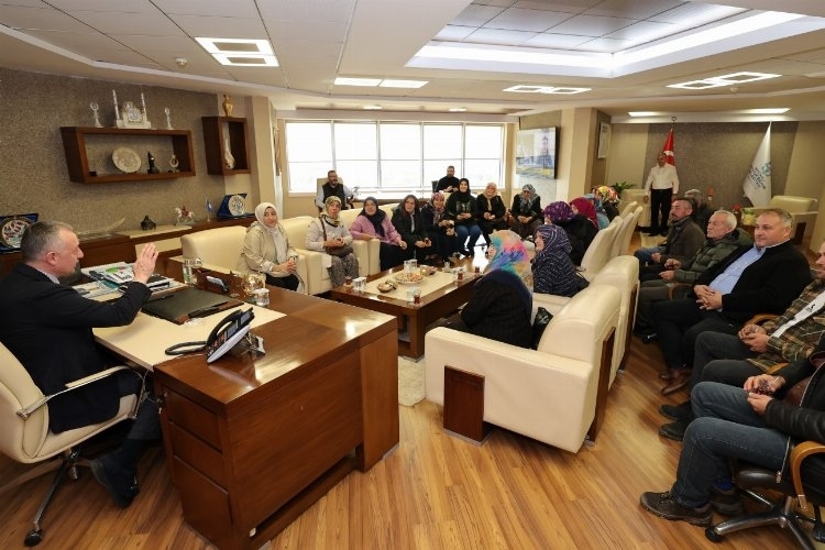 Kandıralı Kadın Üreticiler, Belediye Başkanı Büyükakın'ı Ziyaret Etti&Prime;