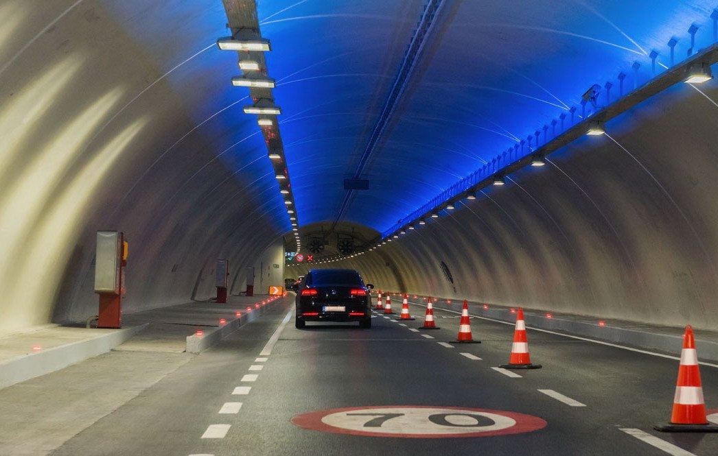 İSTANBUL'DA TÜNELLERDE ARAÇLAR ARASI HIZ FARKI KALDIRILDI