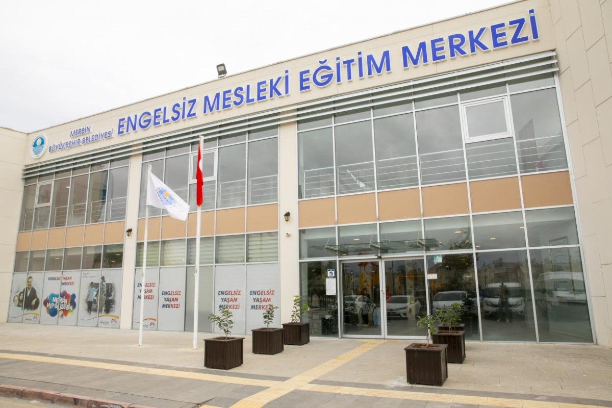Özel Bireyler Mersin Büyükşehir ile Engel Tanımıyor