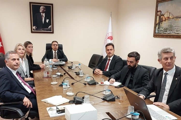 BUSİAD, Bursa Vizyonu Belgesi'ni Bakanlığa Sunarak Sektöre Yön Veriyor