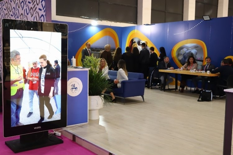 Dokuz Eylül, Sağlık Turizmi Fuarı'nda İlgiyi Üzerine Çekti
