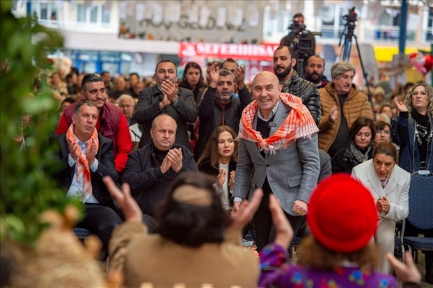 Seferihisar Halkından Başkan Soyer'e Coşkulu Karşılama ve Sevgi Seli