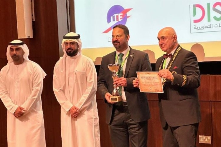 Dubai İcatlar Festivali'nde Dr. Fojlaley'e Ödül Takdim Edildi