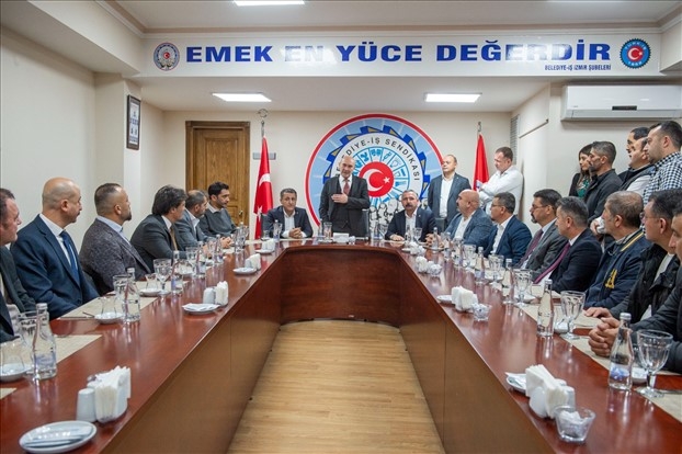 Başkan Soyer, Belediye İş Sendikası Üyeleriyle Buluşma Gerçekleştirdi