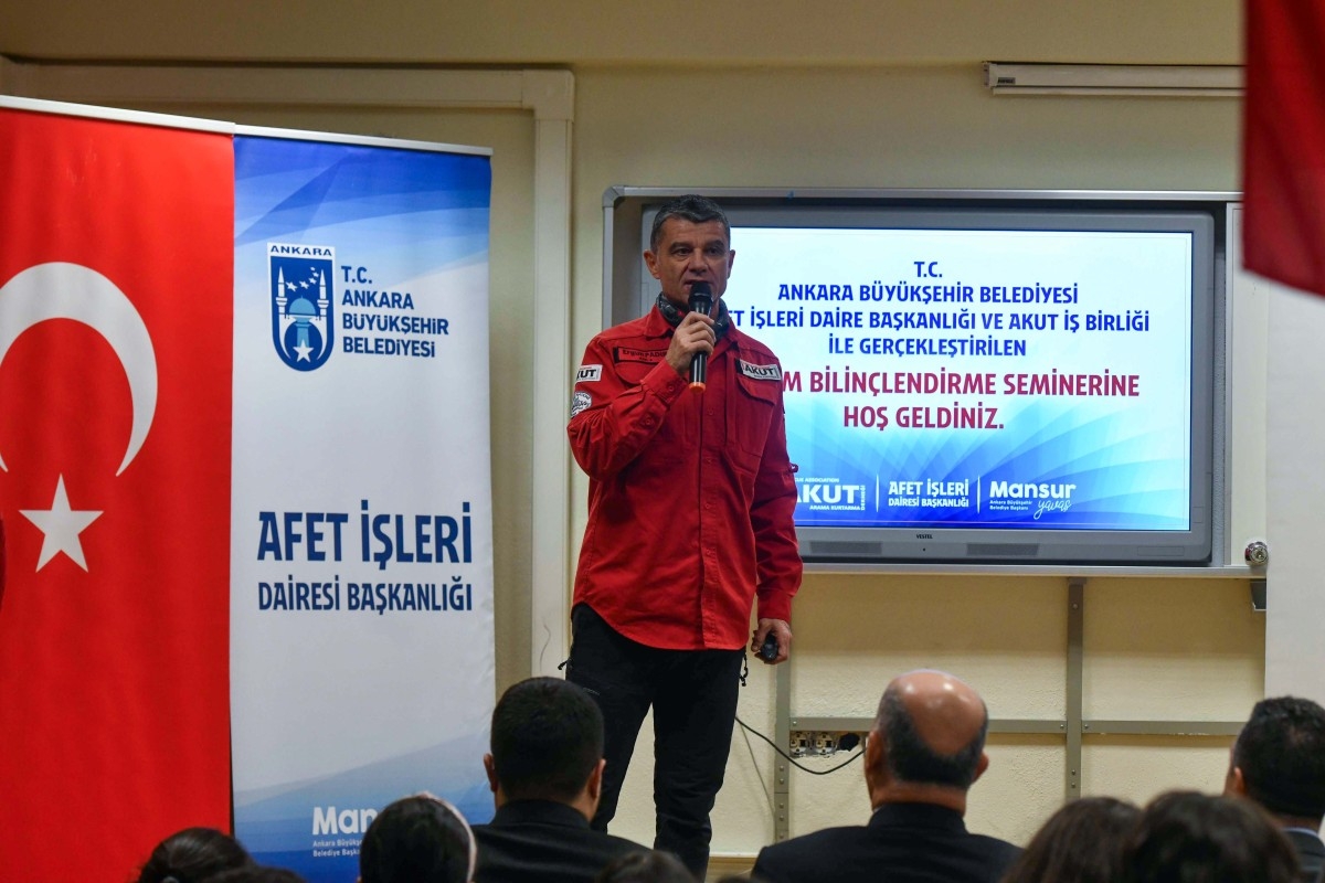 Büyükşehir Belediyesi, Afet Farkındalık Eğitimleriyle Halkı Bilinçlendiriyor