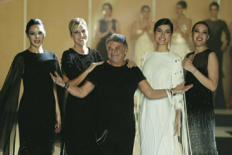 Ahmet Erarslan'ın Eşsiz Defilesi Göz Kamaştırıyor