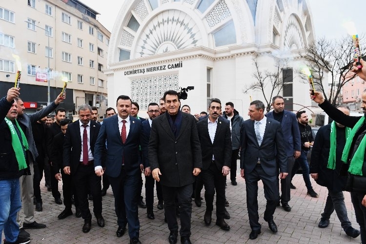 Başkan Dündar, Demirtaş'ta Sıcak Karşılama Aldı