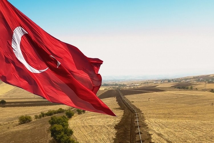 Aksa Doğalgaz, Bir yılda 6 bin kilometre yatırımla 'ilk'e imza attı