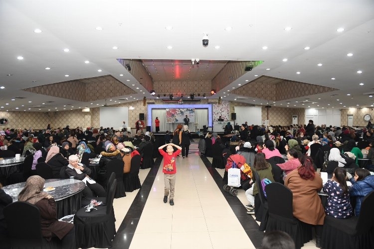Kestel'de Kadınlar Günü Kutlamaları Coşkuyla Gerçekleşti
