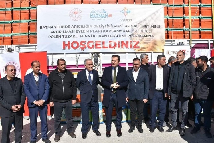 Sason'da 306 Üreticiye Bilimsel Arıcılık Kovanları Dağıtıldı