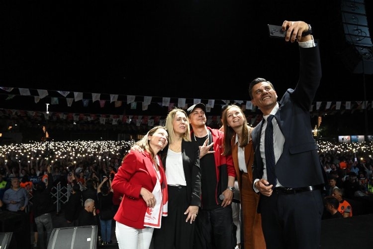 Norm Ender Heyecanı Manisa'yı Sardı