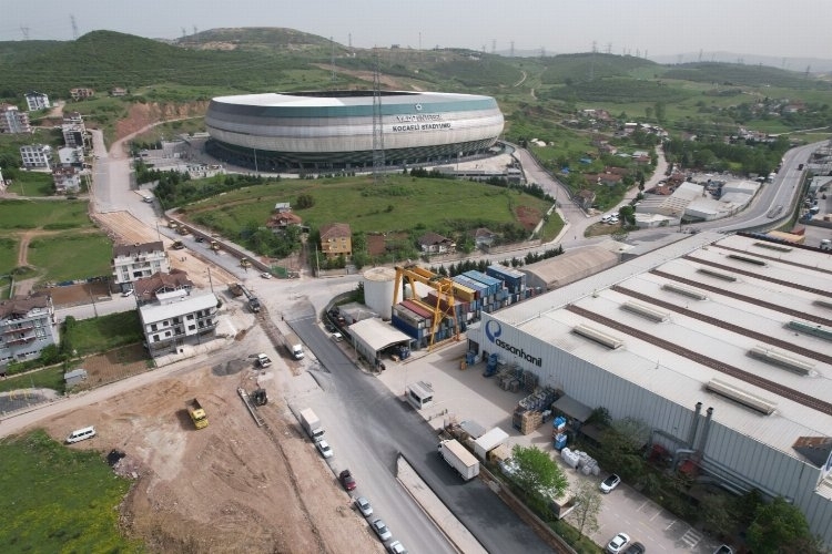 Alikahya Stadyumu Yoluna Yeni Asfalt Döşendi