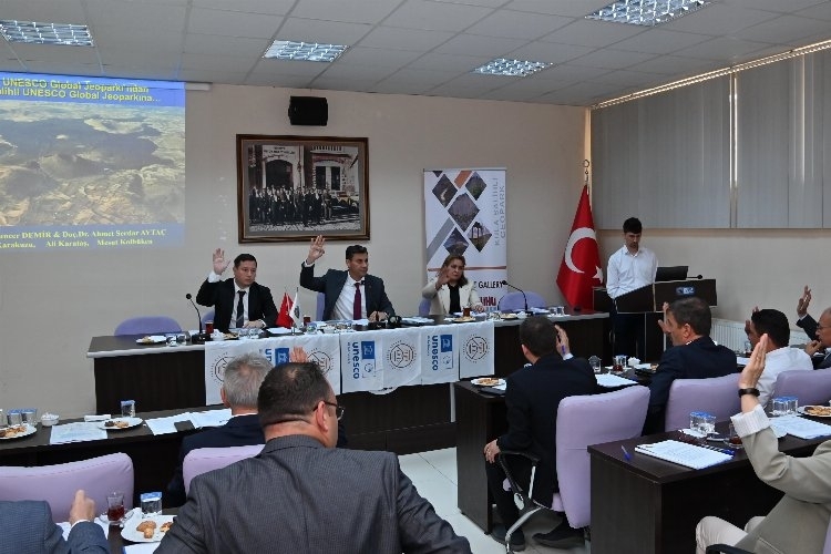 Jeopark Belediyeler Birliği Meclisi İlk Toplantısını Gerçekleştirdi