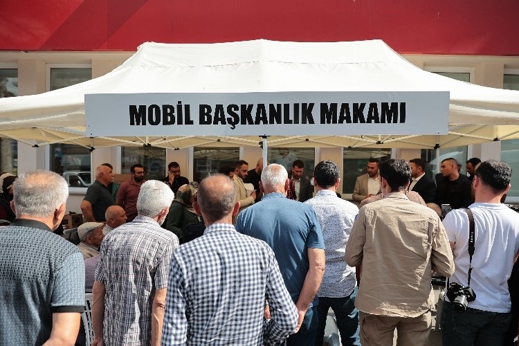 Başkan Arı'nın 'Mobil Başkanlık Ofisi' Uygulamasıyla İlgi Odağı