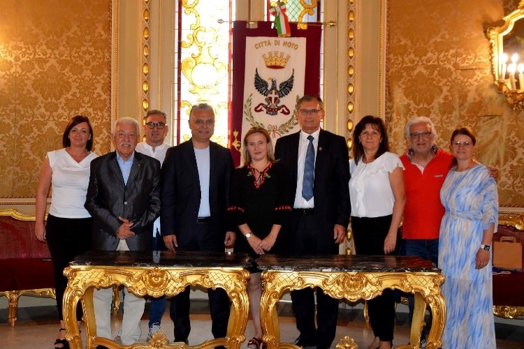Antalya'da Çiçek Desenleri Festivali Coşkusu Başlıyor